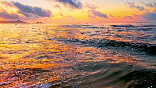 海浪沙滩海浪拍打沙滩航拍素材