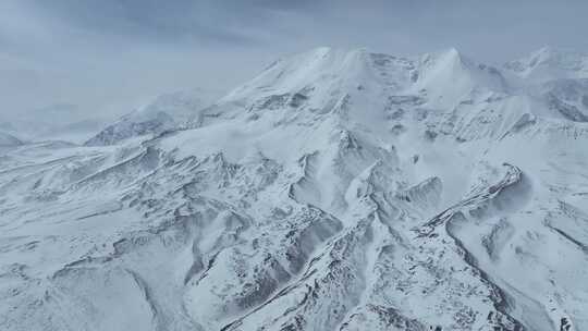 阿尼玛卿雪山