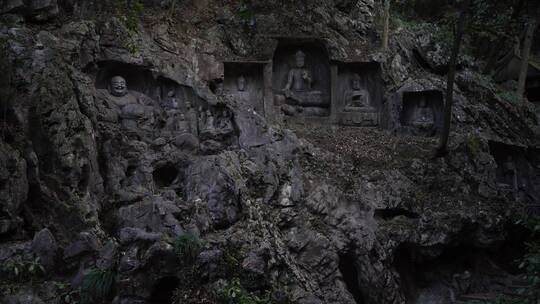 杭州灵隐寺飞来峰造像布袋弥勒佛