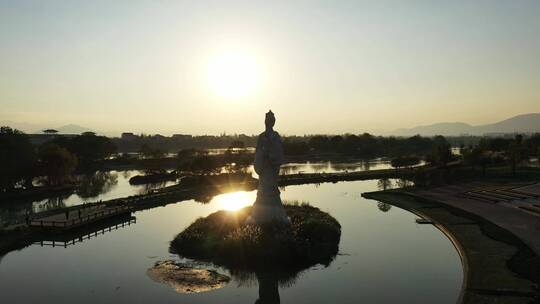 陕西汉中汉水女神雕像航拍右环绕