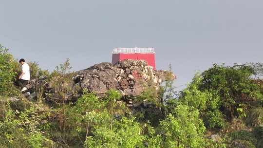 贵州龙里河山顶石头打卡航拍