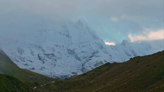 喜马拉雅山脉雪山延时摄影视频素材模板下载