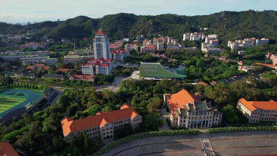 厦门航拍厦门大学建筑风光