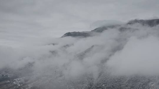 航拍重庆大巴山冬季雪山冰雪风光雪景