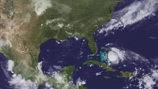 飓风穿越加勒比海时的天气图