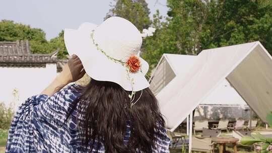 4K逃离喧嚣的户外露营田园风光