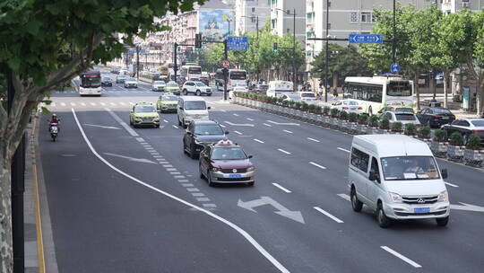 西藏北路街景