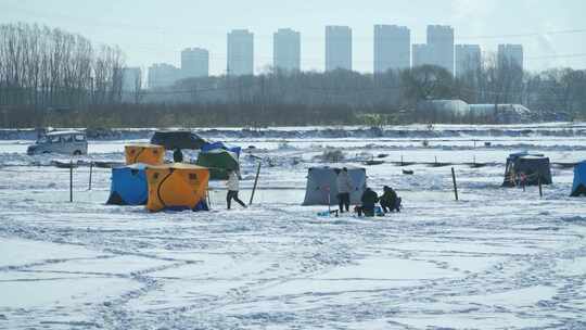 北方田野冰河钓鱼帐篷雪钓冰雪