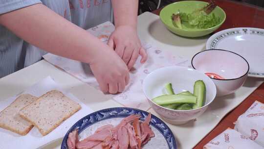 包装纸包裹三明治食品安全食品包装