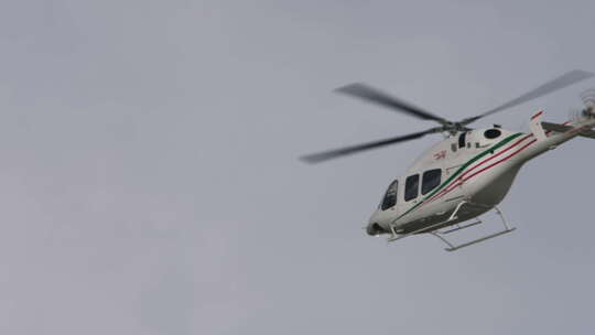 直升机巡逻飞行视频素材模板下载