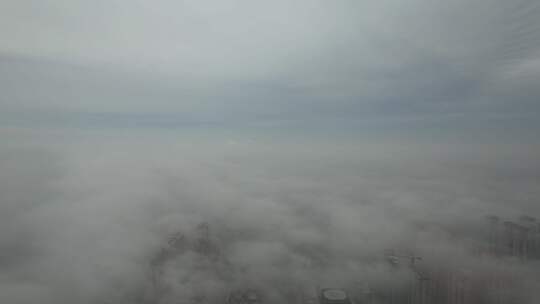 大雾下的盘锦CBD