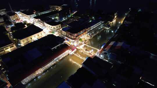 泰国曼谷安帕瓦水上市场夜景航拍风光