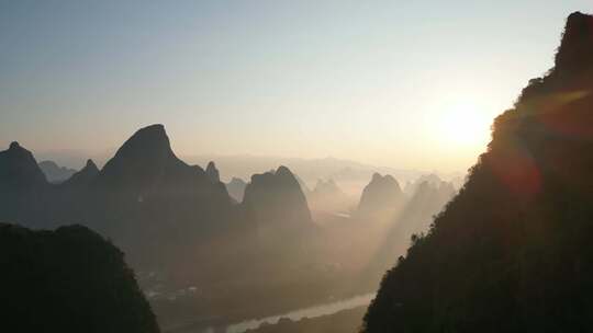 航拍桂林山水漓江喀斯特地貌风光