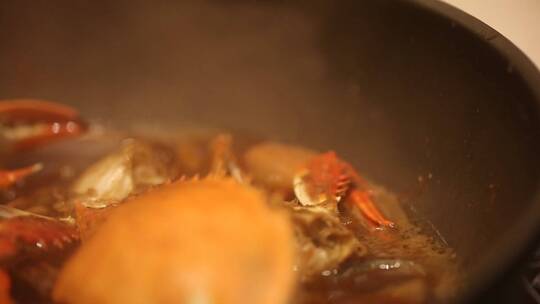 网红美食鸡爪年糕肉蟹煲 (1)视频素材模板下载