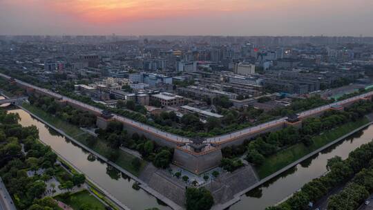 航拍西安城市角楼日落火烧云延时