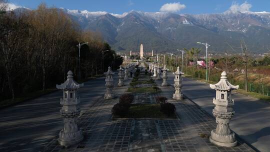 大理苍山下的崇圣寺三塔风光