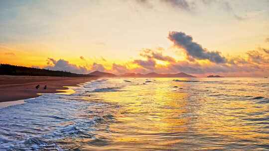 海浪沙滩海浪拍打沙滩航拍素材