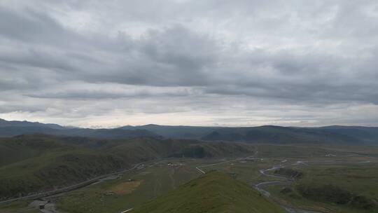 川藏高原塔公大草原航拍