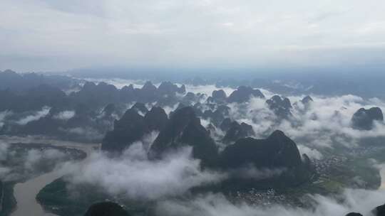 桂林山水鸟瞰图大气宏伟群山云海云雾