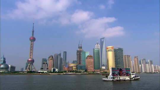 上海东方明珠黄浦江游船视频素材模板下载