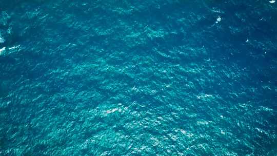 航拍大海蓝色美丽的大海风光