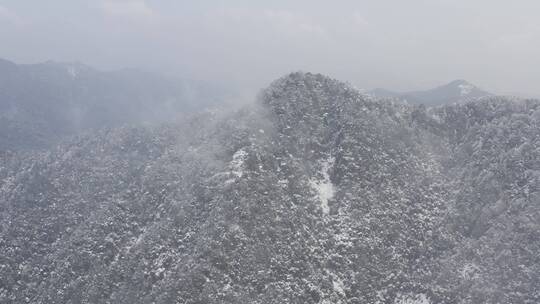 杭州灵隐雪下雪航拍