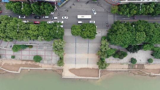 航拍道路交通车辆行驶