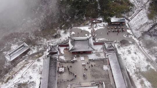 贵州梵净山5A景区雪景航拍视频素材模板下载