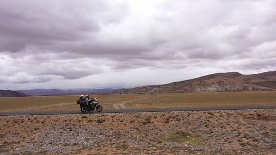 西藏 阿里南线 边境线G219 机车 旅行