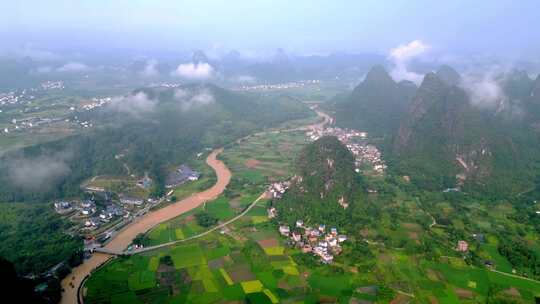 桂林阳朔精华段漓江风景区