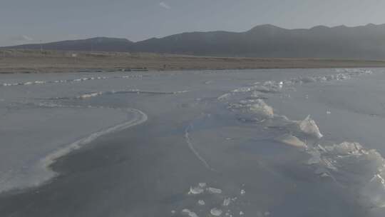 青海海南青海湖冰面航拍视频