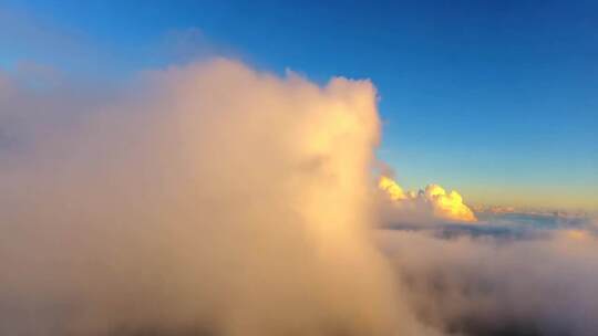 高空壮丽云海景观