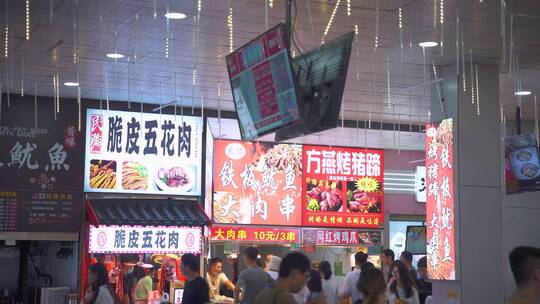 杭州滨江啦喜街美食广场人流夜景4K视频合集视频素材模板下载