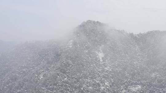 杭州灵隐雪下雪航拍