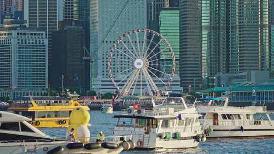 香港维多利亚港蓝天白云街景