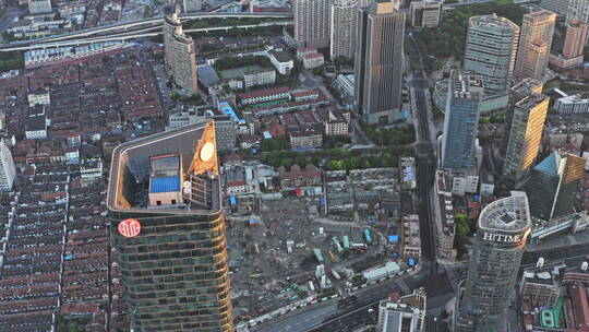 上海浦西外滩CBD航拍中信大楼视频素材模板下载