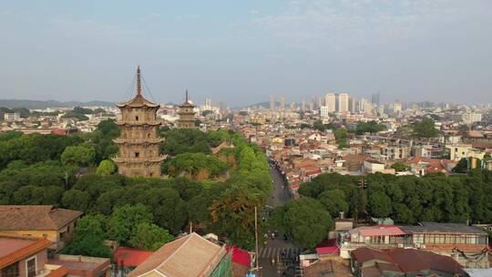 泉州航拍西街东西塔市区开元寺风景名胜古迹