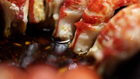 小龙虾肉串蘸碟花剥壳油焖清蒸展示餐饮诱人视频素材模板下载