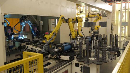 重工业自动化焊接机器人托辊生产线