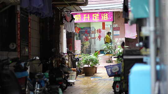 城市郊区郊外店铺美食城中村城镇小镇街区