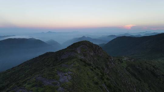 辽阔山河