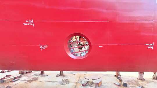 长江港口码头船厂轮船下水仪式江轮海轮