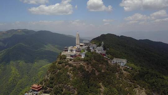 航拍大理宾川鸡足山金顶环绕