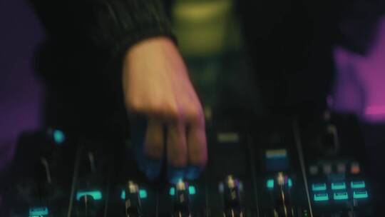 夜场里的DJ视频素材模板下载