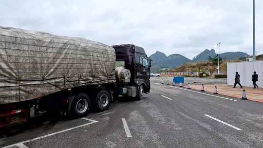 高速隧道、高速行车第一视角