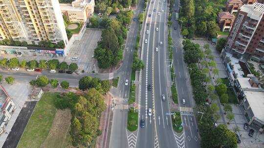 下班时段的交通要道