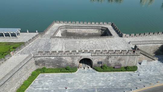 航拍湖北襄阳古城古城墙视频素材模板下载