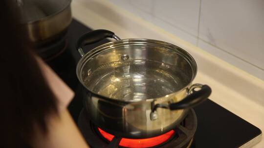 开水煮豇豆