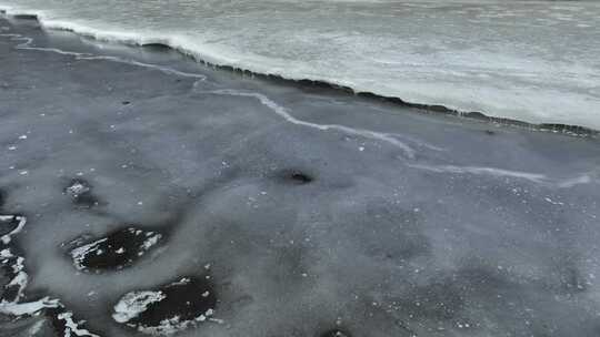 内蒙古林区冬去春来河开雪景