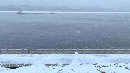 手机4K摄宜昌伍家岗滨江大雪纷飞景5